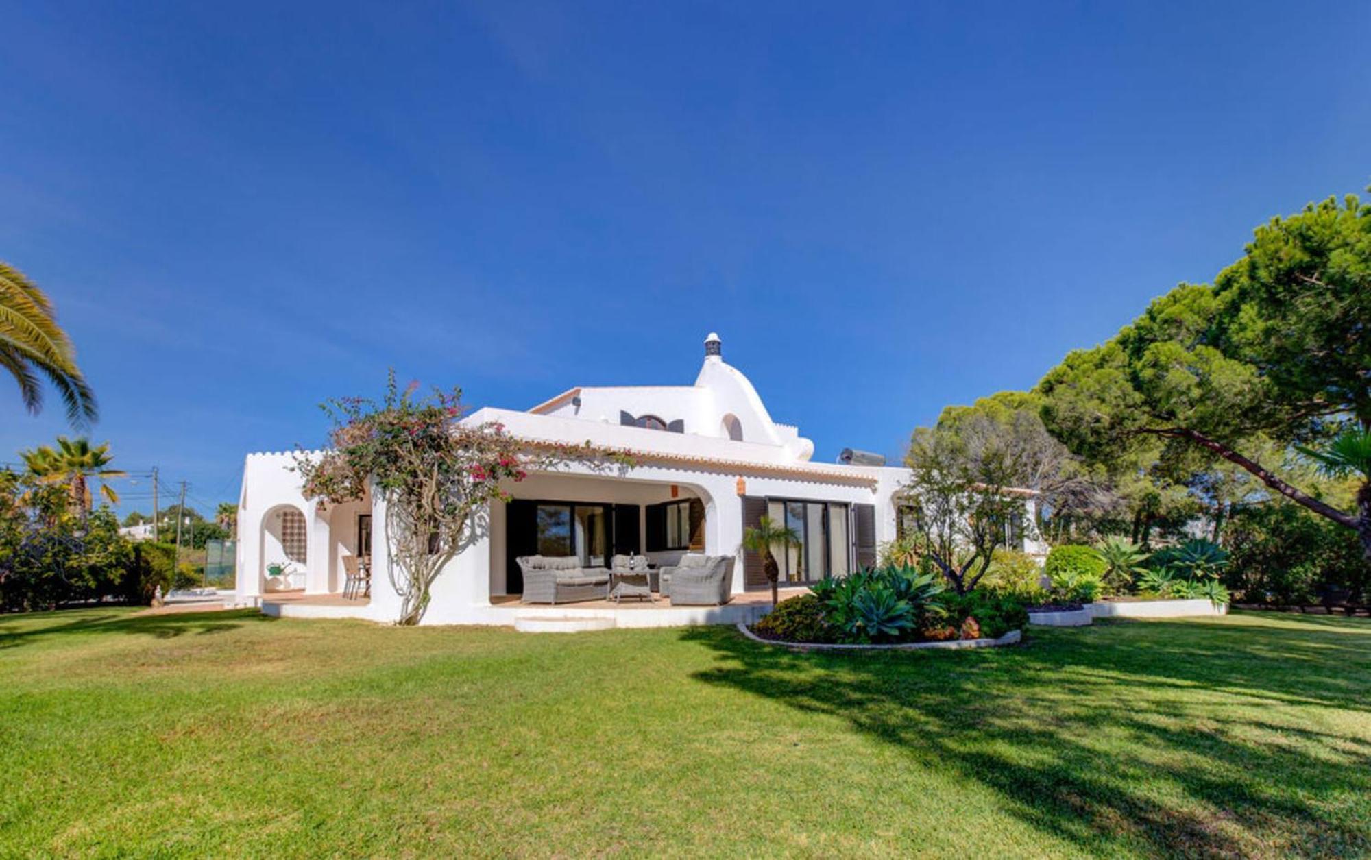 Villa Barlavento - Stunning 4-Bedroom Villa With Tennis Court Carvoeiro  Zewnętrze zdjęcie